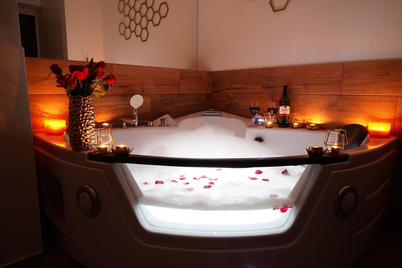 Jacuzzi Spa Przemyska Cracovie Extérieur photo